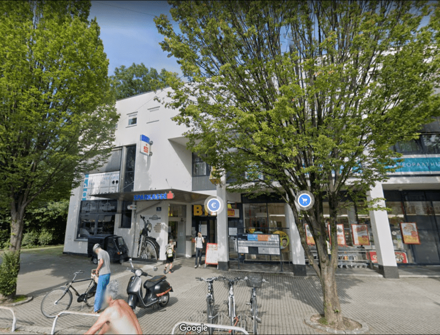 Sparkasse Filiale Parsch-02 Schon wieder benötigte ich nun eine Krediterhöhung
